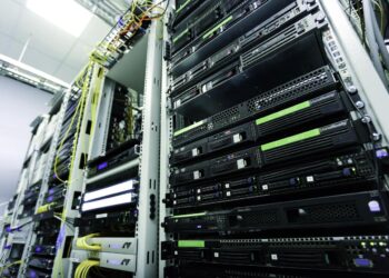 Server Hardware Navigates Supply Chain Complexities